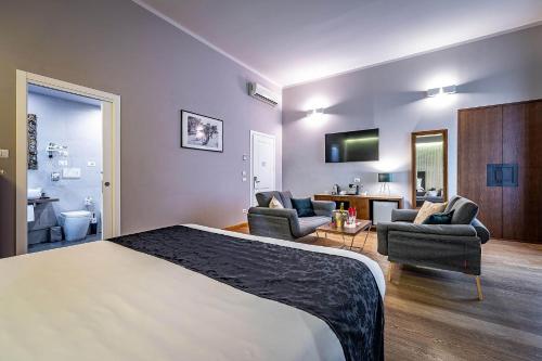 Antico Centro Suite - image 12