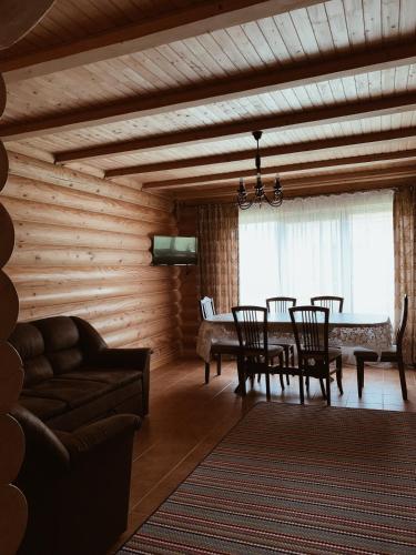 Vila Mila in Mikulitjin