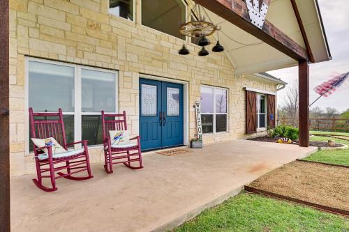 Farm Retreat w/ Furnished Patio: 12 Mi to McKinney in Fairview (TX)