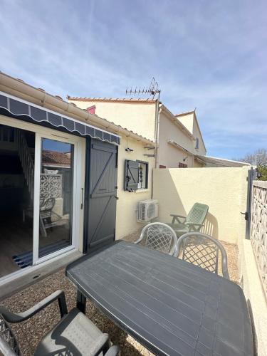 Terraza/balcón, Maisonnette bord de Lagune et Plage St Cyprien in Saint-Cyprien