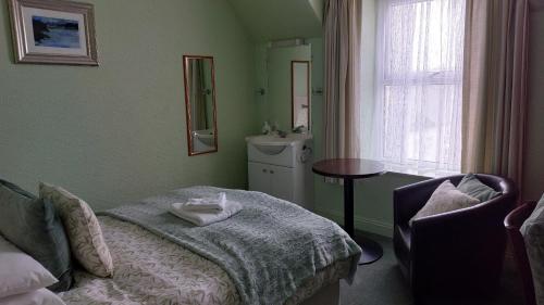 Southcliff Guest Accommodation - image 7