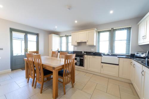 廚房, Escape Ordinary at Lough Erne GV - No.32 in 恩尼斯基林市中心