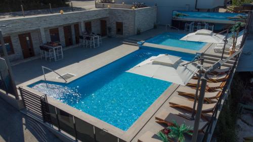 Deluxe Double Room with Shower