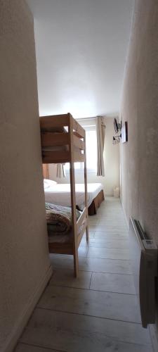 Hotel Luxembourg - image 10