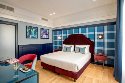 The Independent Hotel - image 10