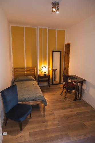 1 twin bed