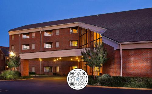 Sonesta Simply Suites Memphis East Poplar Pike