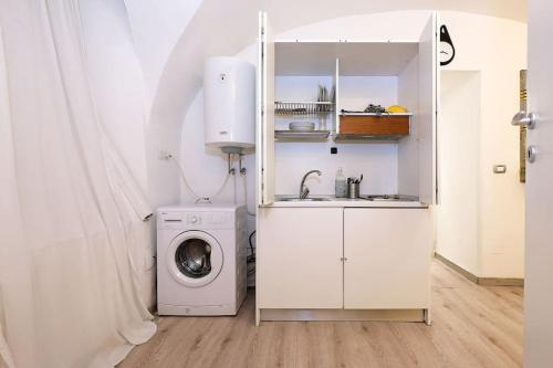 Navona Wooow Apartment 5 minutes walk, Řím (fotografie 8)