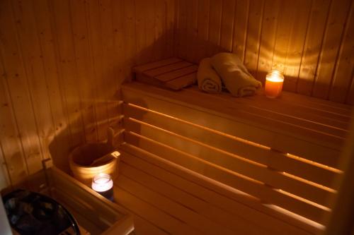 Sauna, Checz Gościnna- pokoje,sauna,jacuzzi, sala konferencyjna (Checz Goscinna- pokoje,sauna,jacuzzi, sala konferencyjna) in Gdynia