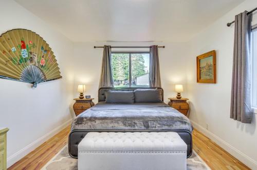 Charming Arlington Home w/ Hot Tub & Fenced Yard! in Arlington (WA)