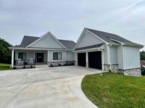 New House on Dix River with Movie Theater in Lancaster, USA