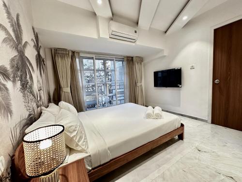 Luxury 2 BHK Tropical Apartment in Khar West photo 4