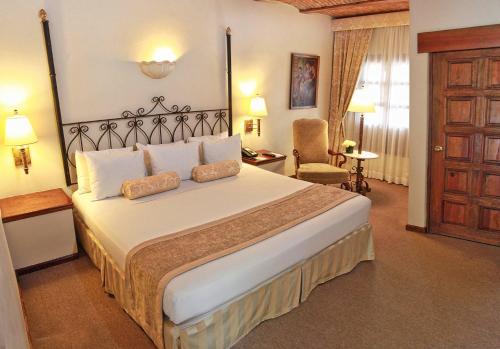 Villa Antigua photo 1