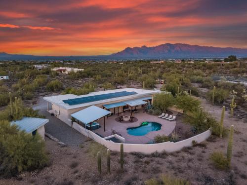 ทัศนียภาพภายนอกโรงแรม, Peaceful Desert Retreat - Stunning Views - Pool Spa, Backyard, Music - Tucson ! near เกทส์ พาส