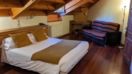 Hotel Rural El Rexacu