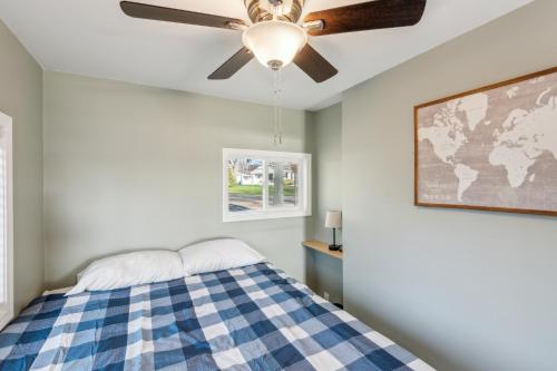 Cozy Lakefront Studio On Long Lake - image 7