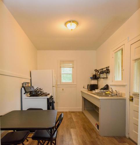 Port Huron Temp Stays - Apartment 1 in 포트 휴런 (MI)