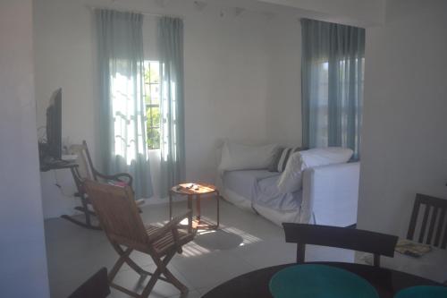 Tropical Escape in Speightstown