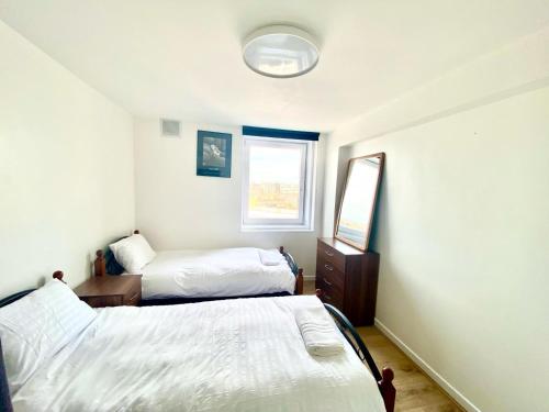 Comfy Two bedroom Flat Edgeware Road In Central London, Londyn