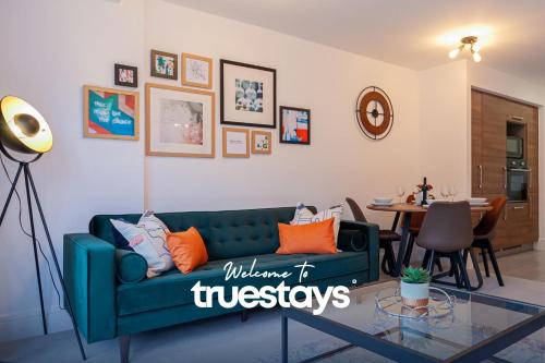 Ambassador House by Truestays - Luxury 4 Bedroom House in Stoke-on-Trent - Etruria