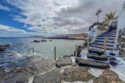 Casa Burgao nº5 Studio with large seaview terrace