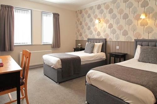 The Marine Hotel - image 3