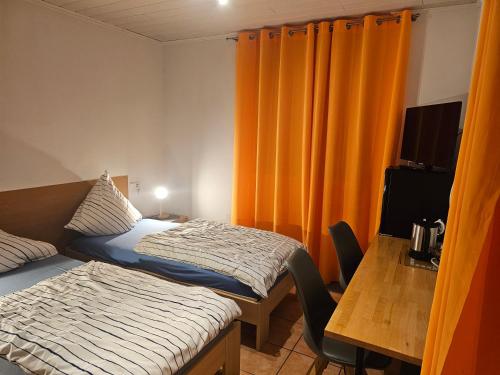 200qm Work and Stay 4 Schlafzimmer jedes Zimmer mit eigenem Badezimmer, Neu Modernisiert in 埃施韋勒