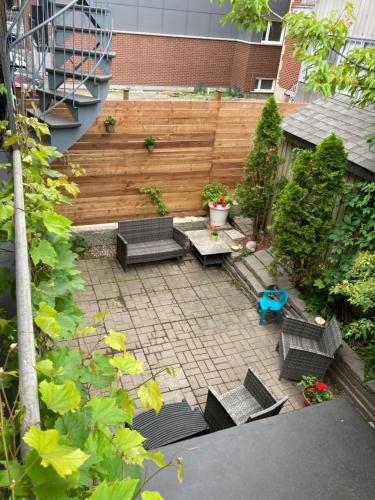 Owl House - Hot Tub with rooftop terrasse