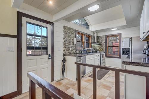 4BD with Large Deck Amazing Mountain Views in Cascade-Chipita Park, USA