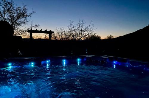 The Seven Chakras; Pool, Stargazing Deck & Spa in Joshua Tree, USA