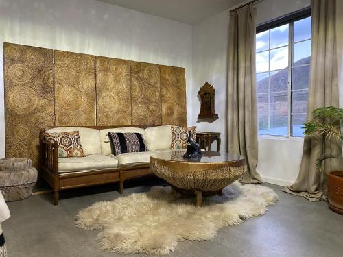 The Seven Chakras; Pool, Stargazing Deck & Spa in Joshua Tree, USA