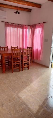 Cabaña en Cuadro Benegas (Cabana en Cuadro Benegas) in Pedro Vargas