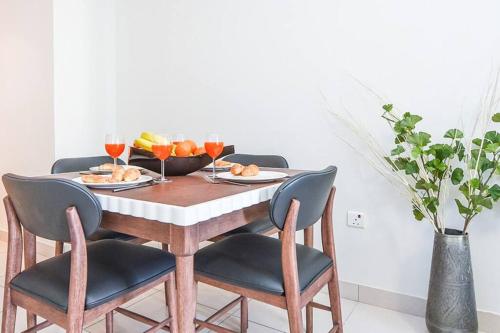 FIRST CLASS 2BR with Exquisite Full Marina View, Dubaï (photo 8)