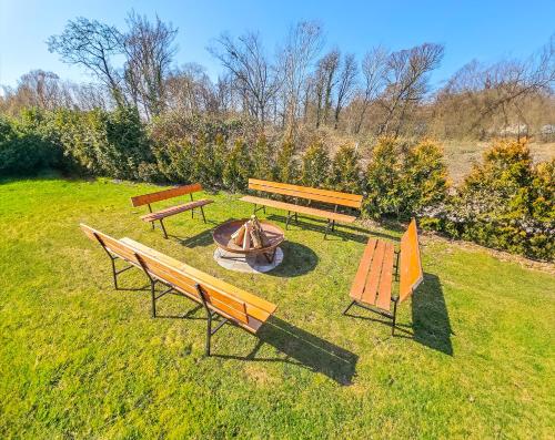 Holiday Home Vegas - HOUSE AND GARTEN FOR EXCLUSIVE USE