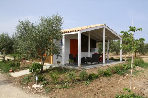 Two-Bedroom House image 2