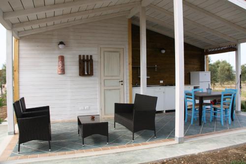 Two-Bedroom House image 9