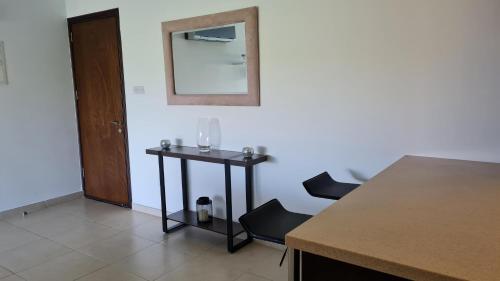 The Olive Grove Escape, Eleonas Apts in 索蒂拉