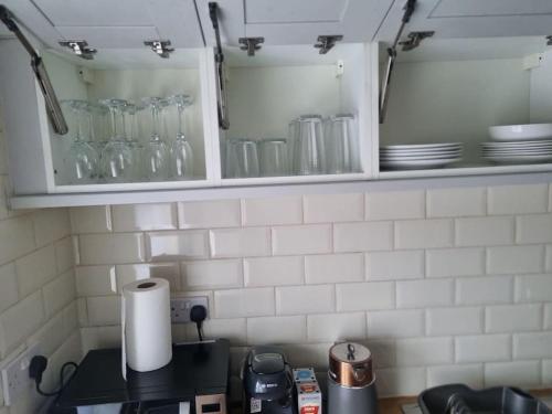 Comfy 1st floor flat, sleeps 4, London (photo 8)