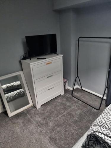 Comfy 1st floor flat, sleeps 4, London (photo 10)