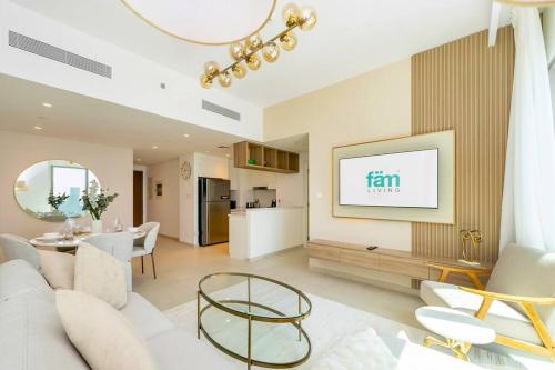 Burj Khalifa & Dubai Mall Views 2-Bedroom Home - image 9