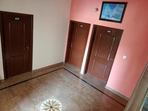Second Home Family Hotel - image 9