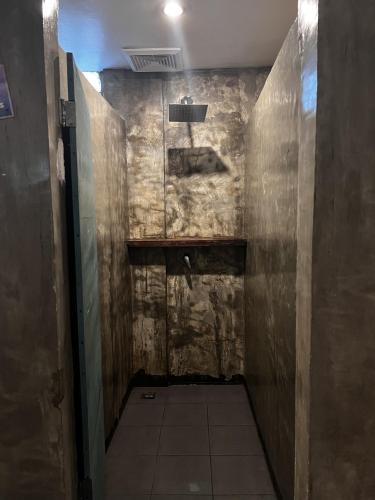 Outpost Beach Hostel Room Type - Bed in 4-Bed Mixed Dormitory Room
