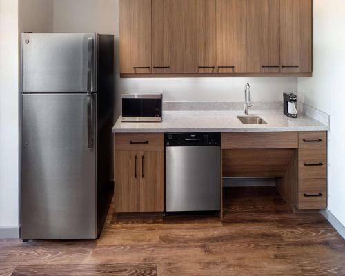 Kitchen, Hyatt Place Harrisonburg in Harrisonburg (VA)