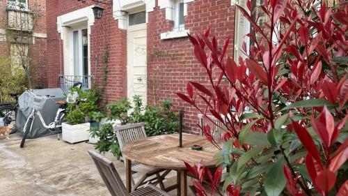 Red brick cottage - Location saisonnière - Asnières-sur-Seine