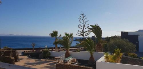 Schöne Wohnung in Playa Blanca mit Grill, Garten und Terrasse und Neben dem Strand