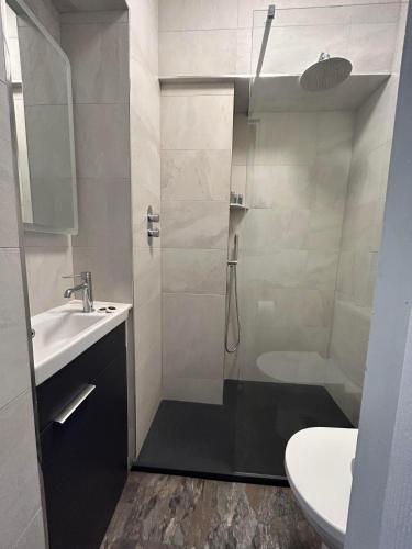 Archway Guest House - image 10