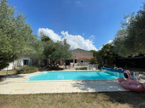 Villa de 5 chambres avec piscine privee jardin clos et wifi a Saint Sulpice de Royan a 6 km de la plage