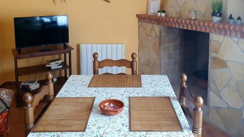 Létesítmények, Mirador de la cueva in Enguidanos