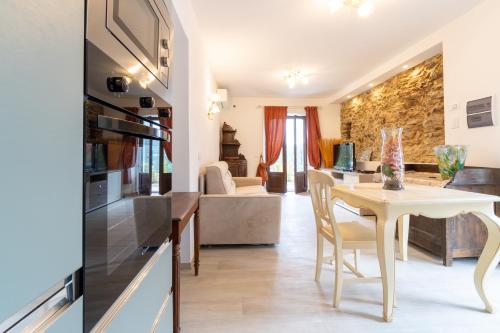 Residence Villa il Casale - appartamenti wellness, piscina e SPA in Tovo San Giacomo