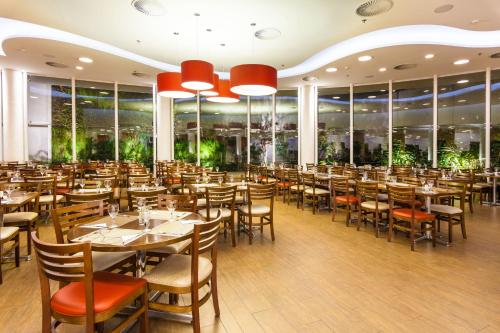 ห้องอาหาร, Hotel Panamby São Paulo in บาร์ราฟุนดา